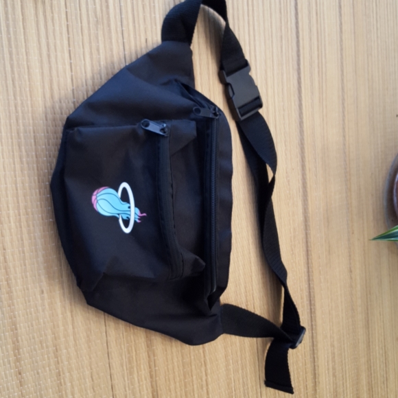 Miami heat - Picture 1 of 1